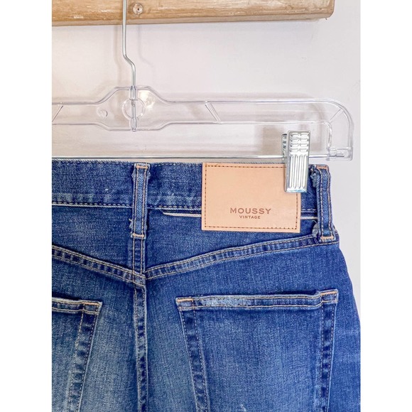 MOUSSY VINTAGE Rhode Cropped Distressed Flared Jeans NWT Size 26 - Picture 7 of 9